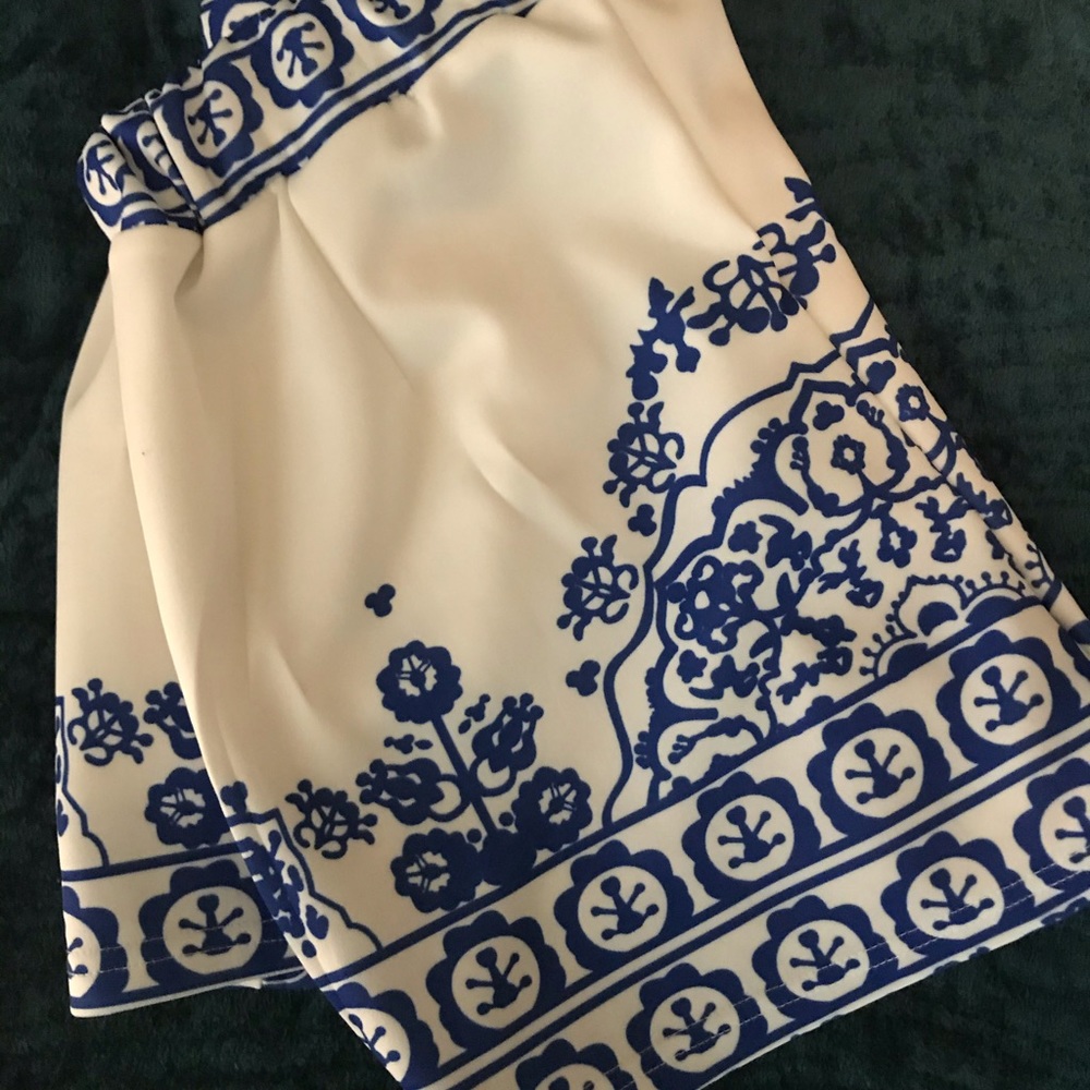 Two piece set - Picture 3 of 3